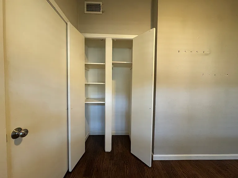 7424 W Northwest Hwy #6 — Photo 25