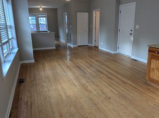 3745 W Argyle St APT 1, Chicago, IL 60625
