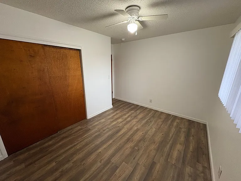 690 W North Way — Photo 11