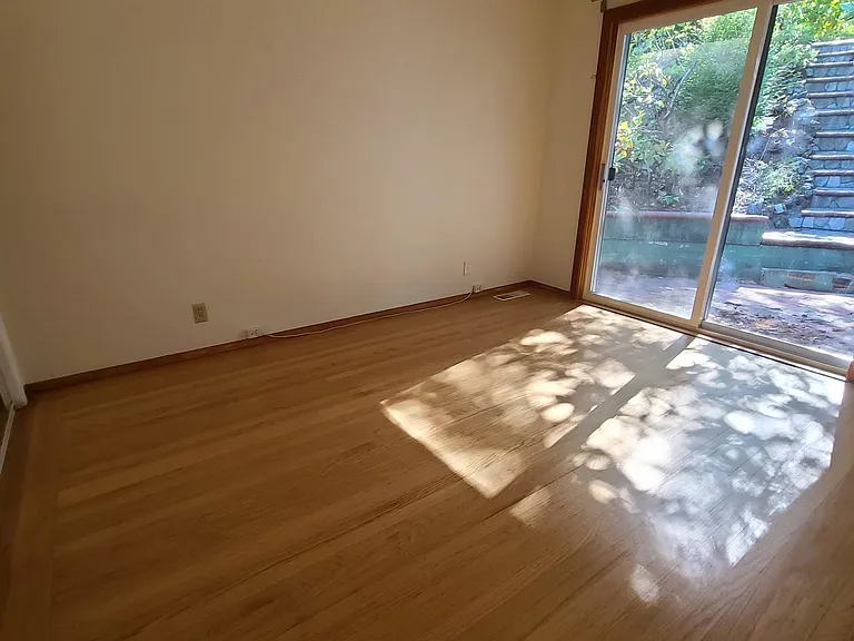 64 Norwood Ave — Photo 18