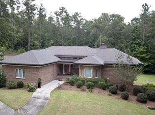111 Bridgewater Dr, Southern Pines, NC 28387