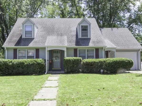 1206 Bell Ave, Des Moines, IA 50315