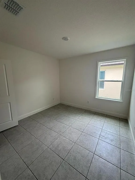 3 bed, 2.0 bath, 1680 sqft, $2,300 — Photo 4
