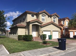 11043 NW 87th Ln, Doral, FL 33178