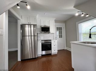 5 Anderson Pl, Budd Lake, NJ 07828