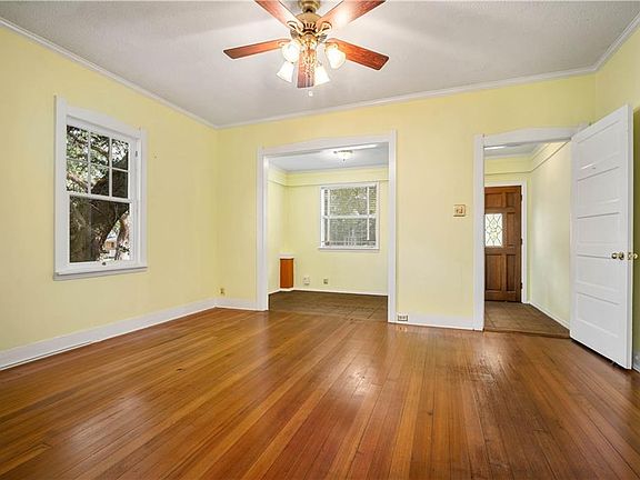 4th image of 118 Mohawk St