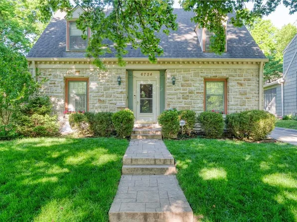 6724 Cherry St, Kansas City, MO 64131