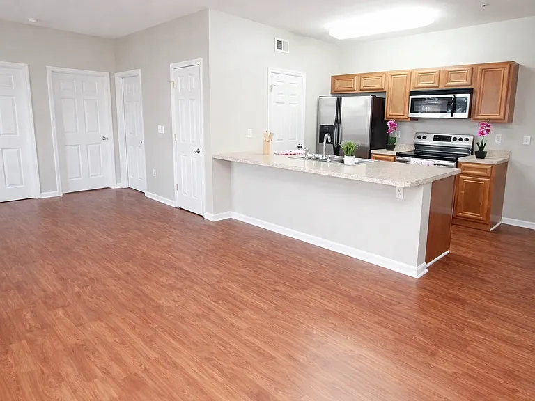2-Bed/1-Bath (Kitchen)