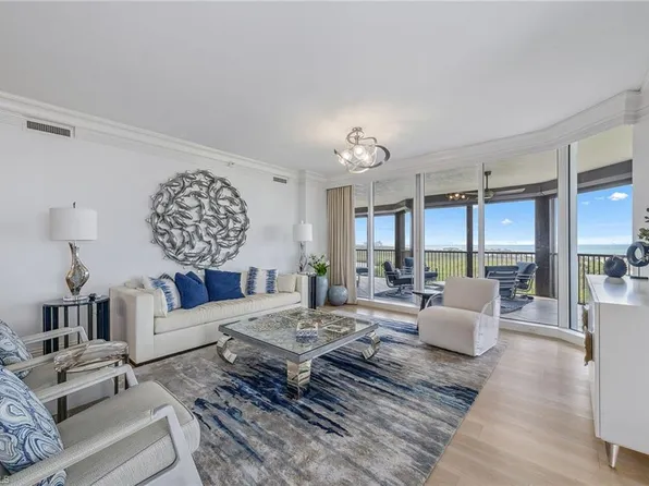 8960 Bay Colony DR #1104, NAPLES, FL 34108