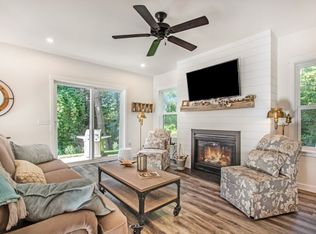 7222 Pacific Ave, South haven, MI 49090