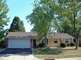 261 Grantwood Dr, Dayton, OH 45449