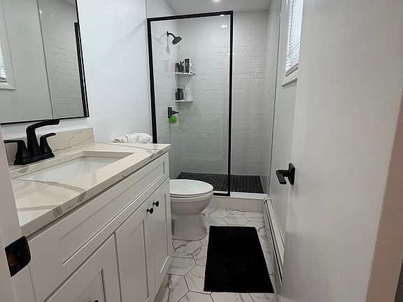 4th image of 42 Lincoln St #1