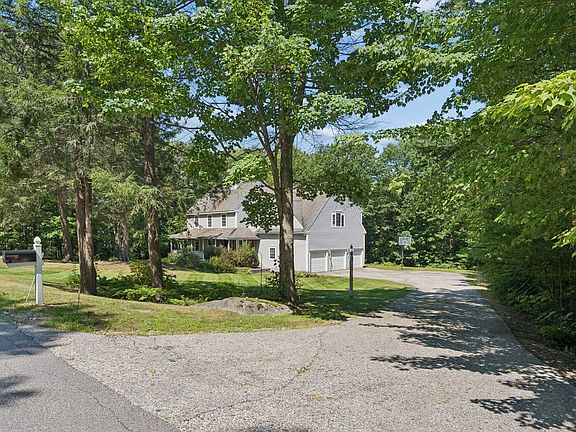 3rd image of 60 Rock Ridge Run