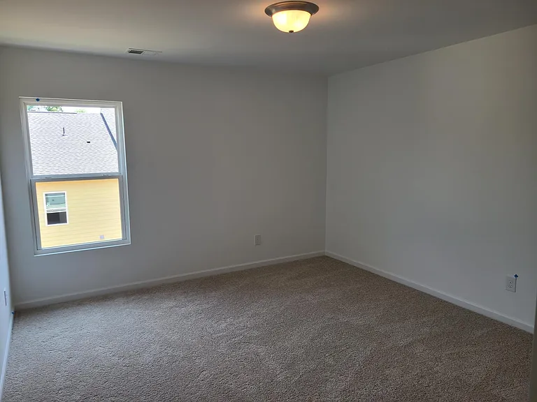 1120 Lossie Ln #1120 — Photo 5