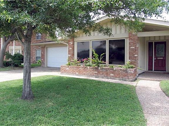 2nd image of 7718 Beaudelaire Cir