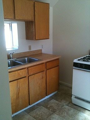 2nd image of 5052 Brighton Ave