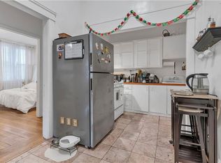 236 Broadway St #1R, Providence, RI 02903