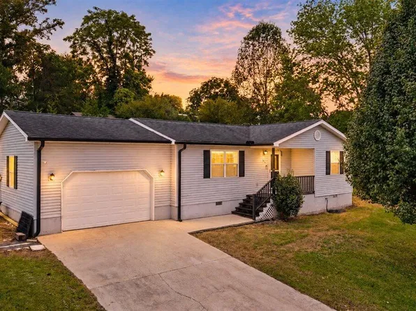 170 S Burress Ln, Jacksboro, TN 37757