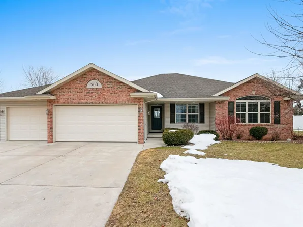 563 Blue Heron Dr, Pulaski, WI 54162
