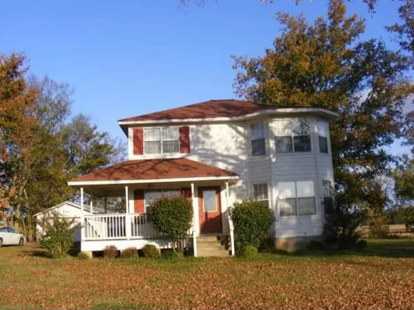 322 S Herman Carter Rd, Union City, TN 38261