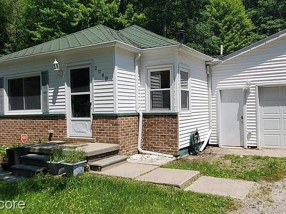 2nd image of 2048 Carmen Dr