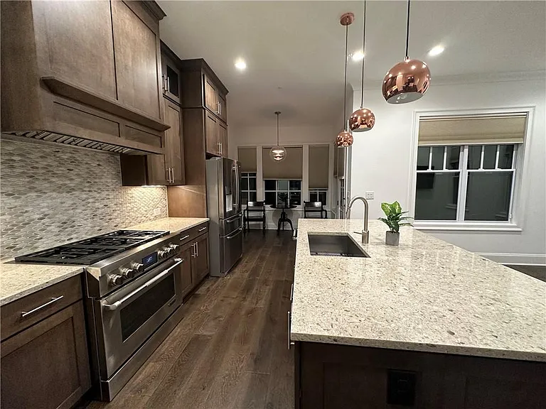 18 Peachtree Ave NE #1 — Photo 5
