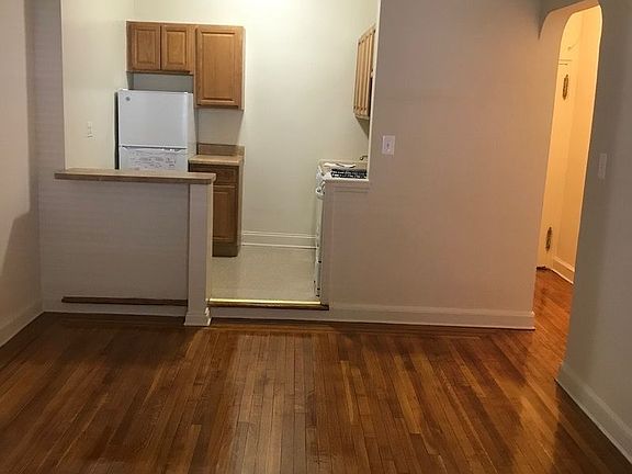 4th image of 72-36 112th St #111