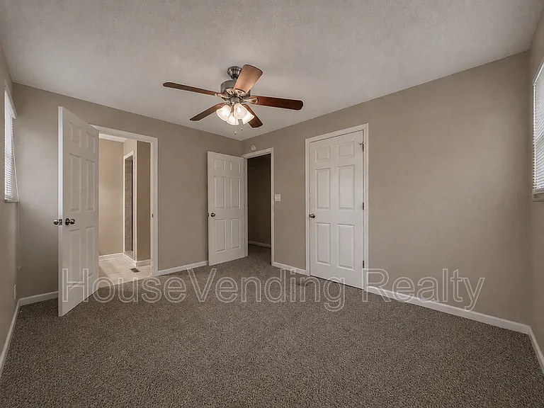 6204 Trailhead Cir — Photo 13