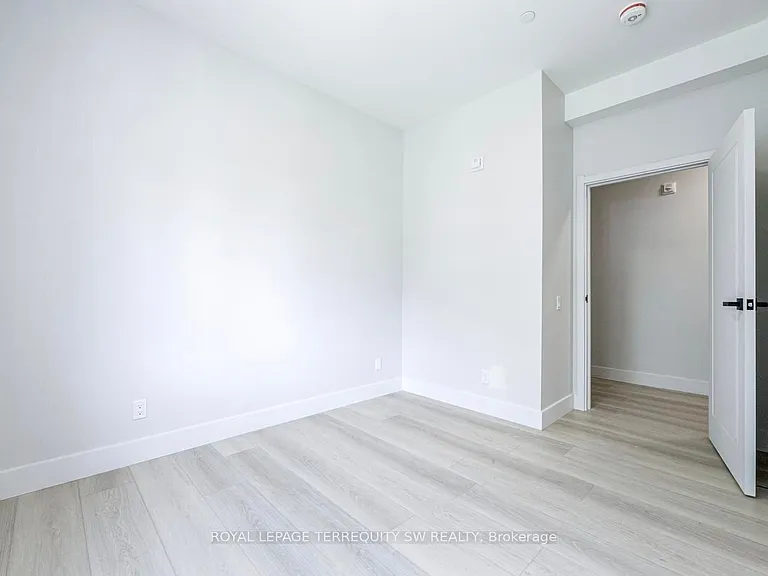 145 Clapperton St #204 — Photo 40