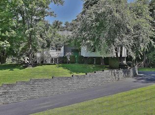 40 Magic Dr, Kingston, NY 12401