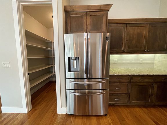 fridge - pantry