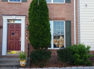 17530 Victoria Falls Dr, Dumfries, VA 22025