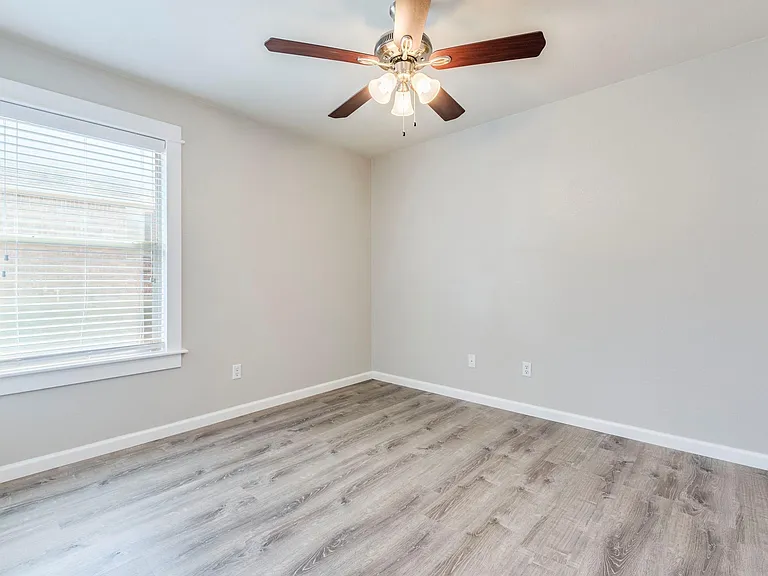 154 Flagstone Trl — Photo 20