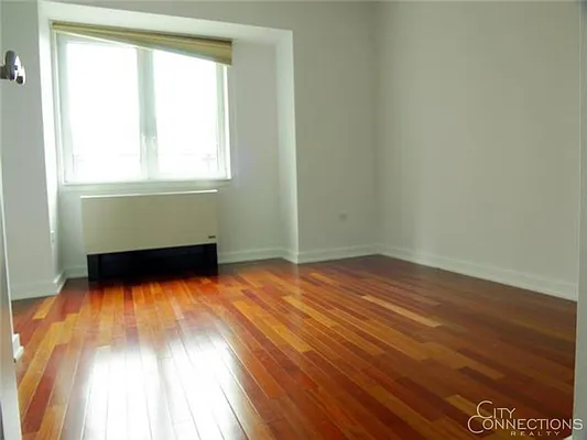 Rented by City Connections Realty | media 36