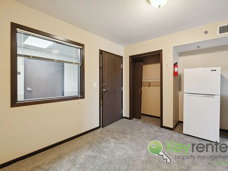 1411 S Douglas Ave #110 — Photo 3