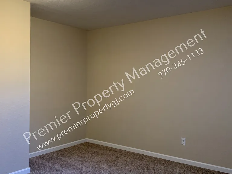 526 Rado Dr — Photo 11