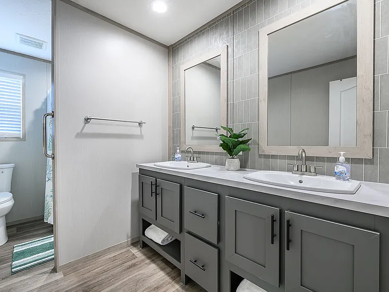 3118 Bayberry Ave — Photo 38