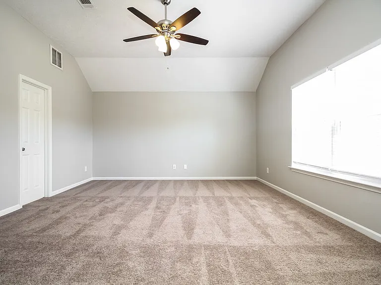 2215 New Port Dr — Photo 11