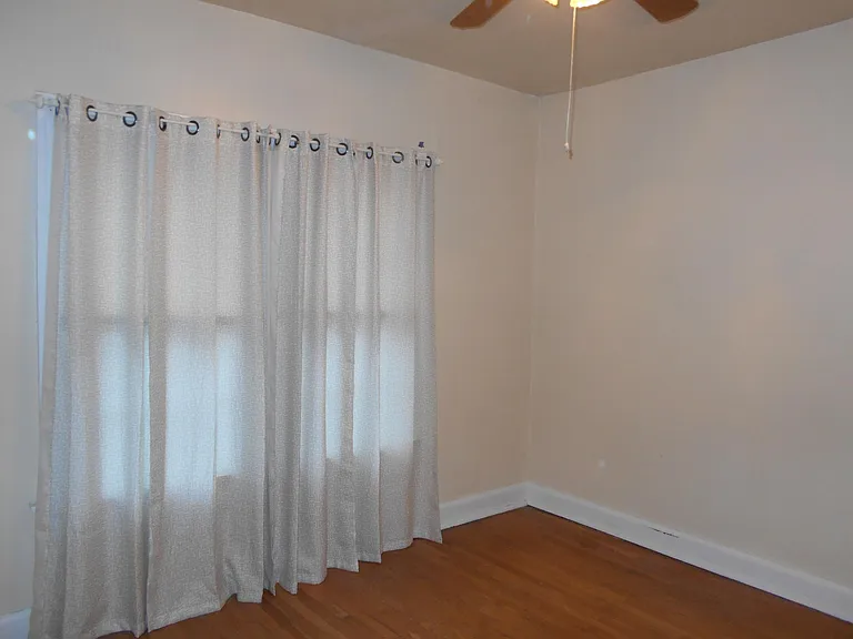 2400 Woodbourne Ave #3C — Photo 10