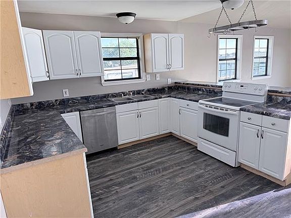 3rd image of 4320 Jean Lafitte Blvd
