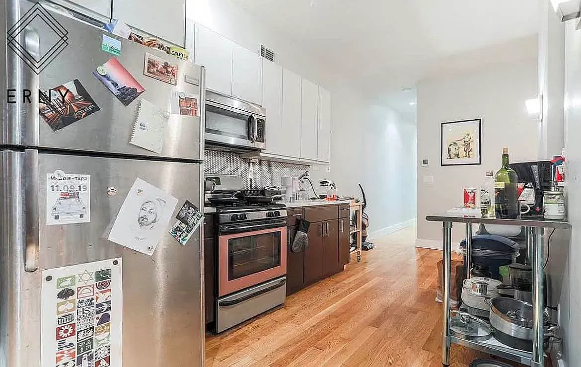 240 Madison Street — Photo 2