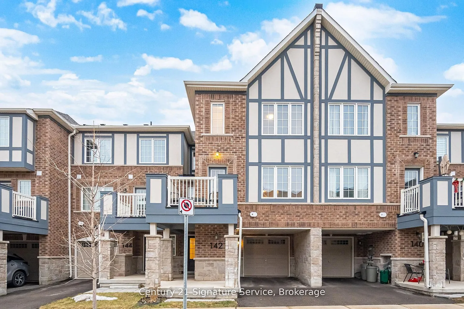 142 Christopher Rd photo 1