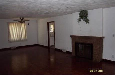 2nd image of 3345 Ridge Ave