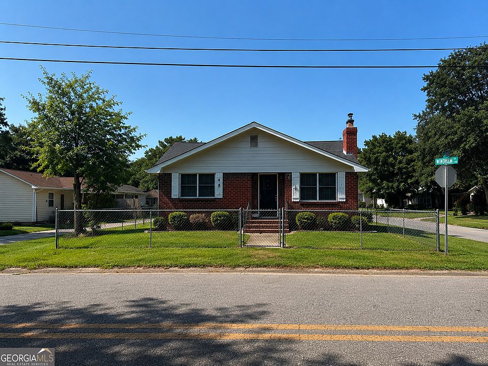 1st image of 610 Whiddon St