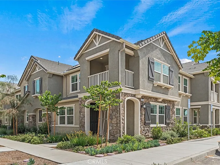 4109 E Coronado Privado — Photo 2