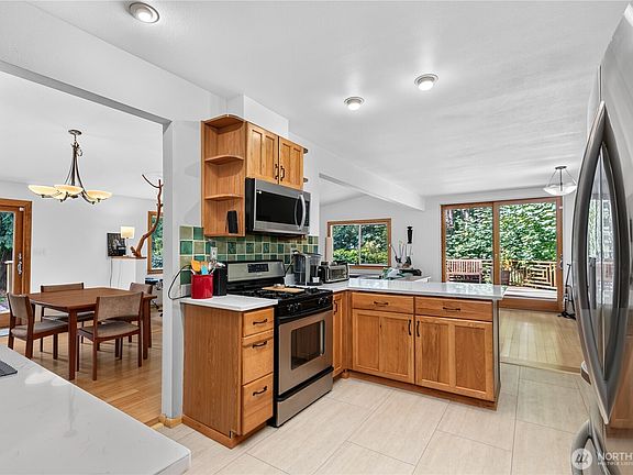 4th image of 14325 E Lake Goodwin Road
