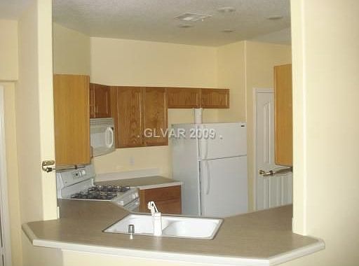 5th image of 1168 Antoinette St