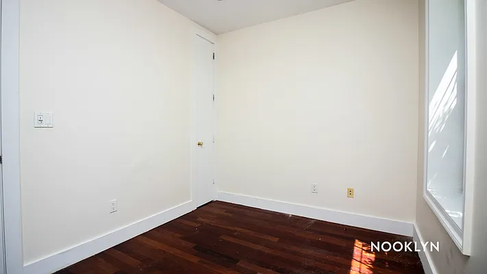 Rented by Nooklyn NYC LLC | media 20