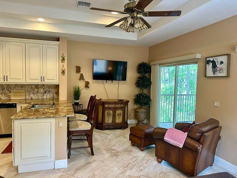 8952 Sandshot Ct #A — Photo 3
