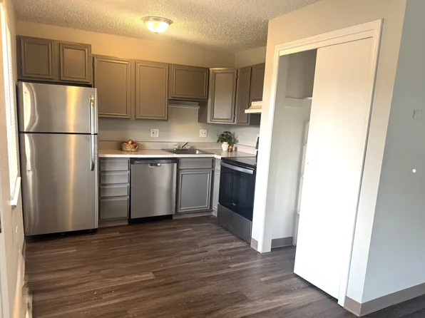 730 S Wilcox St #102, Castle Rock, CO 80104